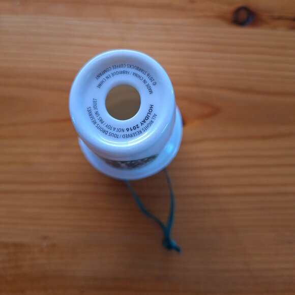 NWOT Starbucks White and Green Logo Christmas Ceramic Ornament - Picture 4 of 4